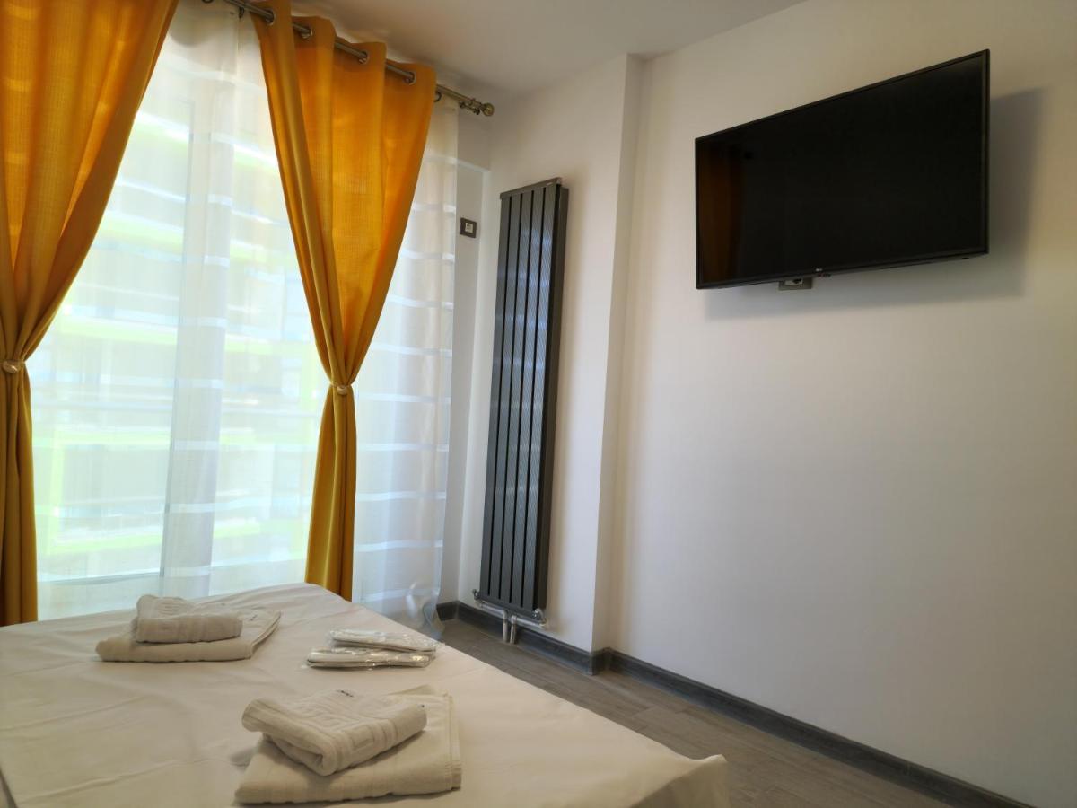 Cristalex Aparthotel & Spa Mamaia Nord Navodari Bagian luar foto